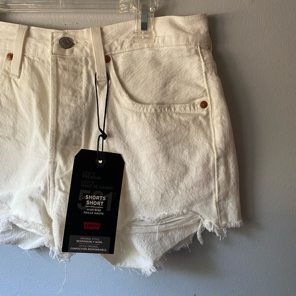 NWT LEVI'S 501 HIGH RISE SHORTS ‘KEEP IT CLEAN’ - Picture 5 of 7